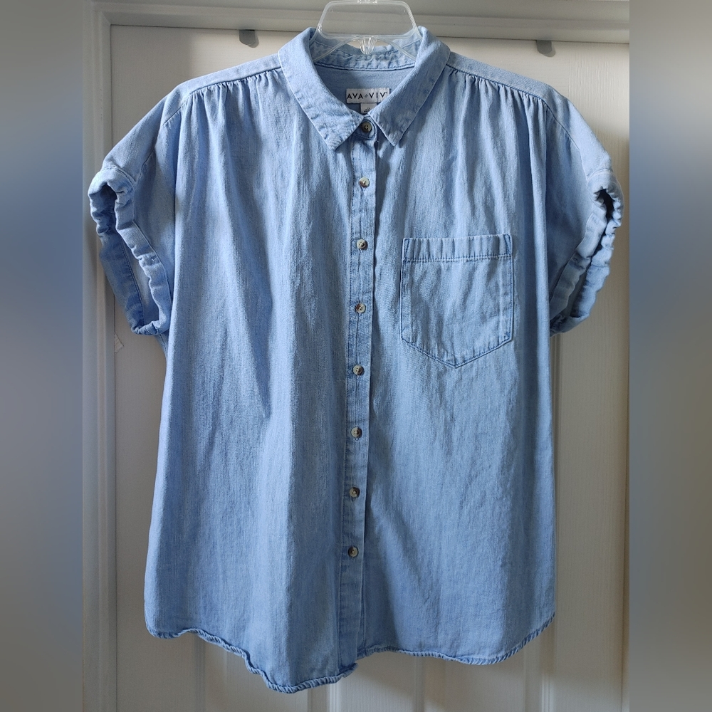 Women's Ava Viv Target Short Sleeve Button Up Blue Jean Blouse Top 1X